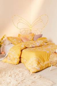 Medallion Bedding Set "Iris Sketched Floral"