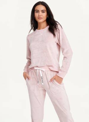 DKNY Women's Long Sleeve Top & Jogger Plush Lounge Set in Pink