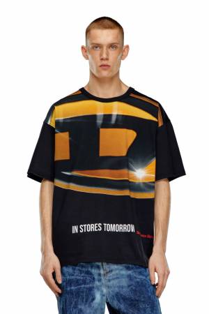 Diesel Men T-Shirt With Oval D Poster Print - Black (0AMAB)