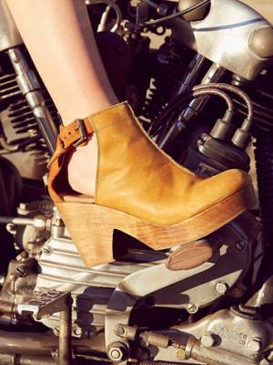 Free People FP Collection Amber Orchard Clog