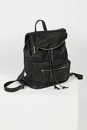 Pelechecoco Edgy Backpack "Bow"