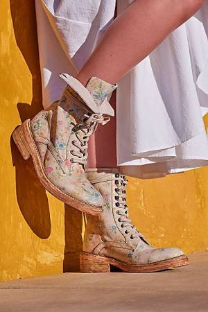 Free People Lace-Up Boots "Santa Fe"
