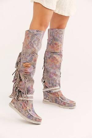 El Vaquero Tall Moccasin Boots "Indio"