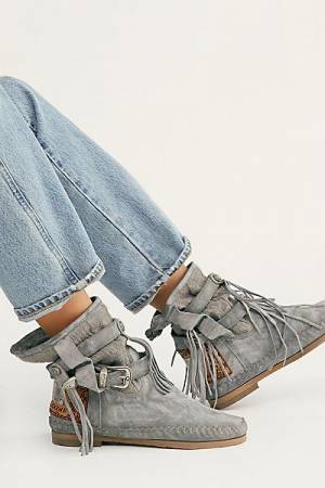 Karma of Charme Moccasin Boots "Sunset Valley"