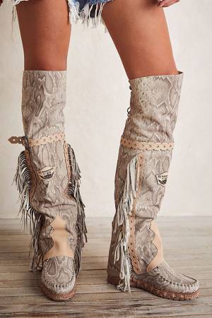 El Vaquero Tall Moccasin Boots "Marble Drifter"