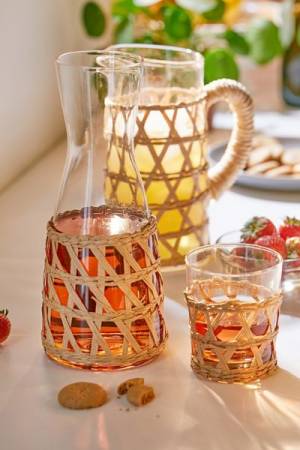 Woven Basket Sleeve Glass Drinkware
