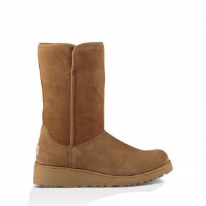 UGG Women's Amie Boot Sheepskin