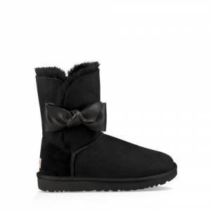 UGG Women's Daelynn Boot Sheepskin
