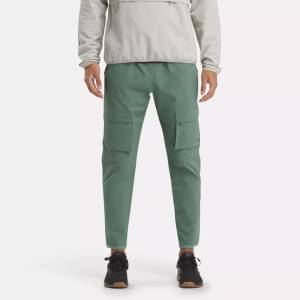 Reebok Men's Active Collective SkyStretch Woven Cargo Pants in Green (100200603)
