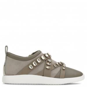 Giuseppe Zanotti Low-Tops - CHRISTIE - Grey Suede & Nappa 'Runner' Women's Sneaker With Crystals