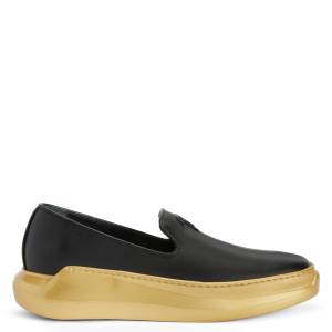 Giuseppe Zanotti Black Loafers "REMYE"