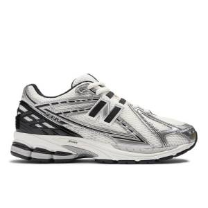 New Balance Unisex 1906R Lifestyle Sneakers Shoes - White / Silver (M1906RER)