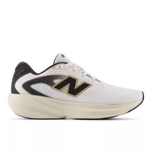 New Balance Women's Fresh Foam 680v9 Running Shoes - White / Black / Brown (W6807QS)
