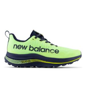 New Balance Women's FuelCell SuperComp Trail Hiking & Trail Running Shoes - Green (WTTRXCC)